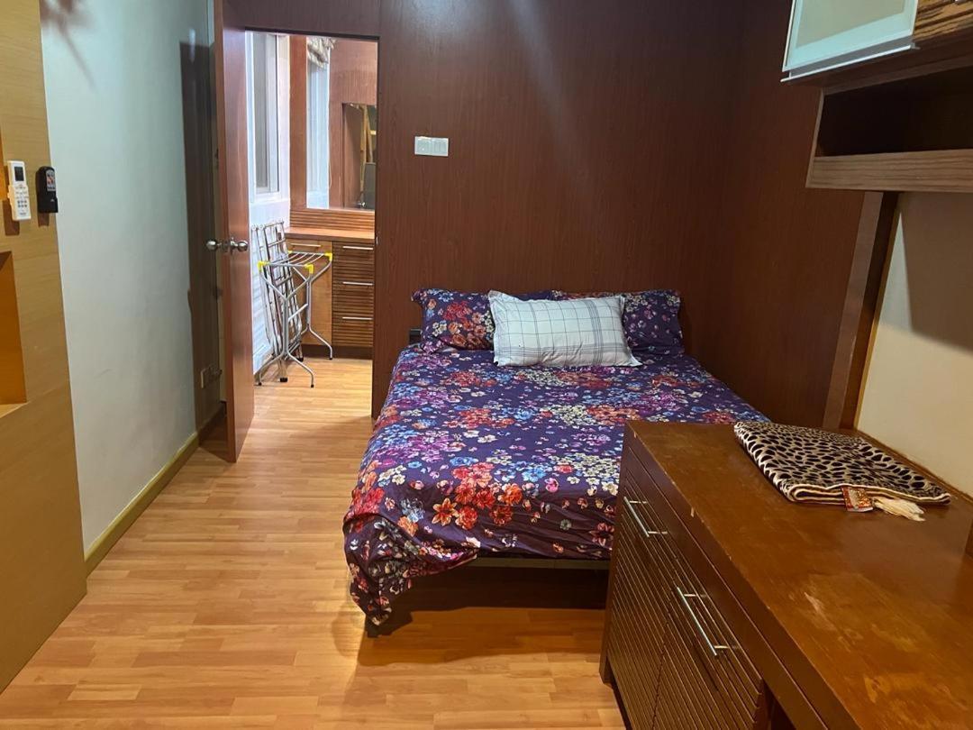 Park View Apartment *